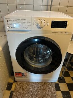 Pračka Indesit 6 kg prádla