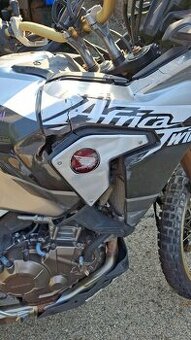 Honda crf 1000 africa twin