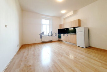 Pronájem bytu 1+kk , 32m², ul. Vysočanské náměstí, Praha 9 -