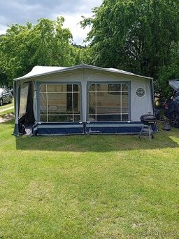 Karavan Knaus
