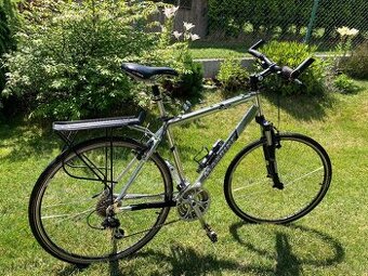 Trekingové kolo Maxbike
