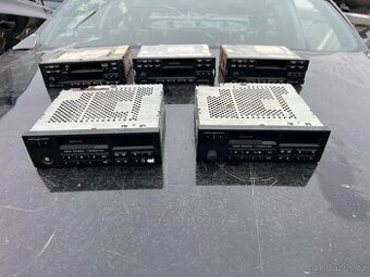 BMW E36 Autorádia na díly