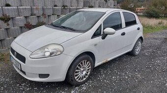 Fiat punto 1.2 benzín rok 2010