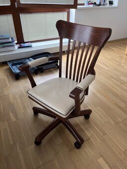 Designová židle TON
