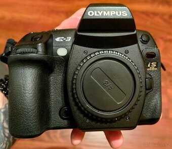 Olympus E-3 + objektivy