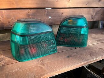 Vw golf 3 hella zadní světla zelené
