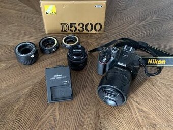 Digitální zrcadlovka Nikon D5300 a objektivy