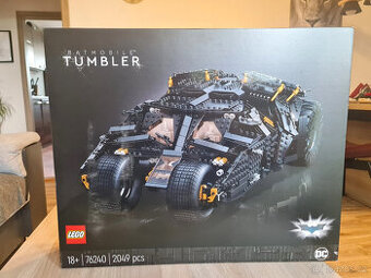 LEGO® Batman™ 76240 Batmobil Tumbler + dárek