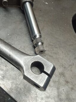 Řadící hřídel Jawa 90