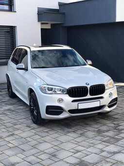 BMW X5 M50d 280kW F15 M Packet 2016, Biela perleť