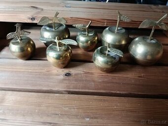 Sada mosazných jablek-dózy