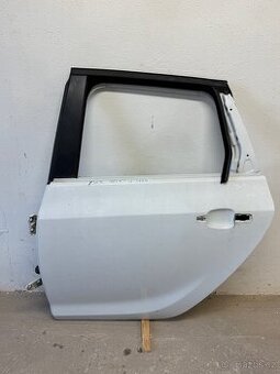 Opel Astra J Tourer, LZ dveře