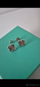 Stříbrné náušnice
