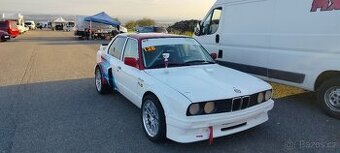 BMW E30 2,3 Turbo závodní