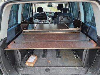 Vestavba na spaní C8, 807, Ulyseé, Phedra