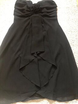 Šaty M do společnosti