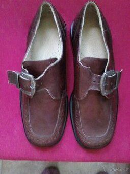 Pánské kožené vycházkové boty hnědé barvy, nové, vel. 40