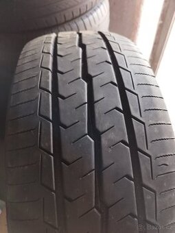 2 LETNÍ TOYO 225/55 R17 C - PĚKNÉ