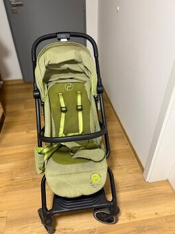 Cybex Eezy S+2