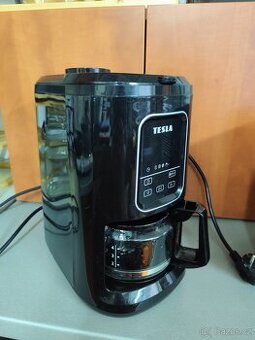 Kávovar Tesla