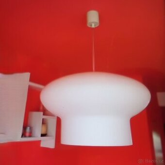 Ikonický retro lustr "houba"Brusel