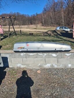 Střešní box rakev