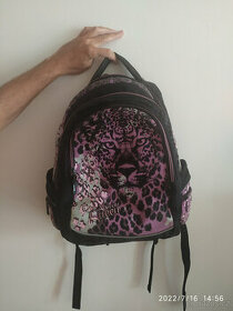 Dívčí školní batoh