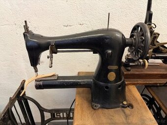 Šicí stroj Singer 17 - 16
