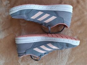Boty Adidas, šedo-růžové, non-marking, vel.40