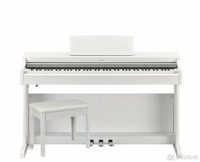 Yamaha Piano se stoličku