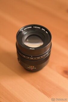 Panasonic Leica DG Nocticron 42,5 mm f/1,2 micro 4/3