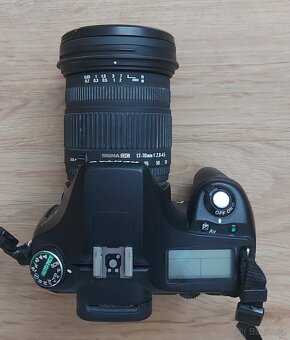 Pentax, Objektivy Sigma, blesk Pentax