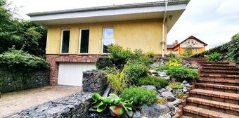 Krásný samostatně stojící dům 5kk na kraji Prahy - Podolanka