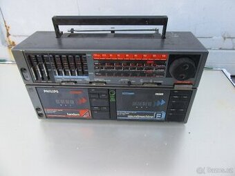 Nabízím retro radio Philips. Funkčnost nezkoušena. Chybí rep