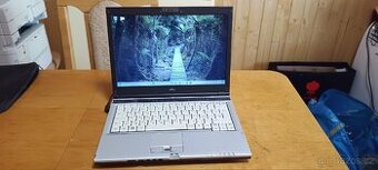 Notebook Fujitsu , Core 2 Duo 2,53 GHz, 4GB Ram