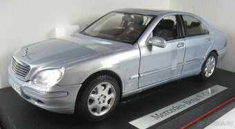 1:18 Rarita Mercedes S-Klasse W220 Maisto 1999-05