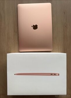 Apple MacBook Air 13" M1 - skvělý stav, originální balení