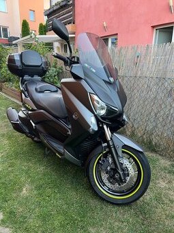 YAMAHA XmaX 400