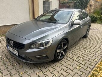 Volvo v60 d4 combi R DESIGN Automatická převodovka