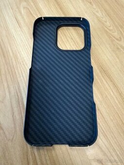 Pitaka styl AlzaGuard Aramid case iPhone 16 Pro