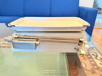 Historická kuchyňská váha