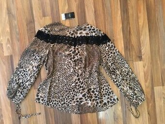 Nová halenka s krajkou, vel 44/XXL i méně,utržené poutko na