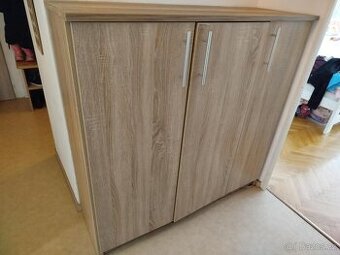 Úložná skříň / komoda