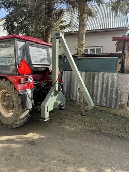 Hydraulická ruka jeřáb za traktor