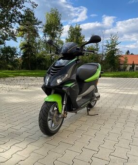 Skútr Piaggio NRG bez ŘP 25 km/h