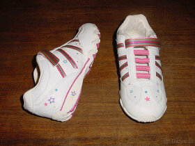 Letní dívčí boty