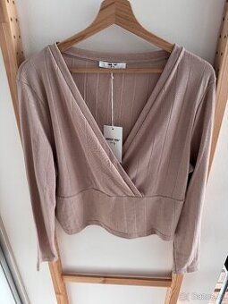 Nový crop top - vel. 48