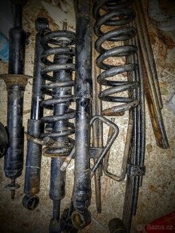 Toyota hilux vigo tlumiče a listová péra