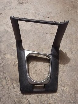 BMW E36 středový kryt