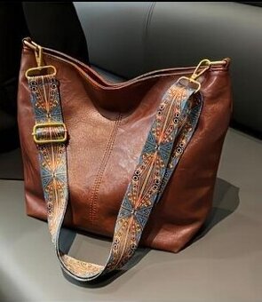 Krásná nová kabelka